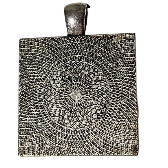 Family Kanji Symbol Square Silver Tone Pendant Japanese Decorative Backing Women - Picture 2 of 4